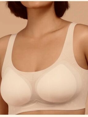 Airlite Super Comfort seamless Breathable Bra
Almond